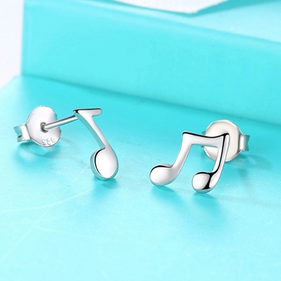 🔴 5/$20  Dainty music note earrings - Picture 3 of 4